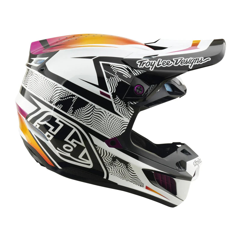 Troy Lee Designs SE5 Composite Helmet Lined up Black
