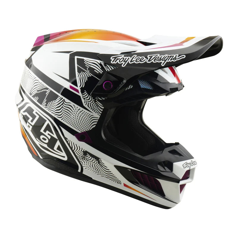 Troy Lee Designs SE5 Composite Helmet Lined up Black