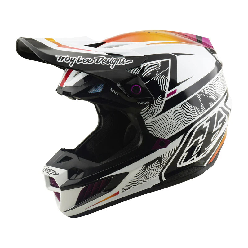Troy Lee Designs SE5 Composite Helmet Lined up Black